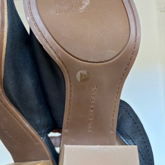 Lucky Brand Block Heel Slingback Sandals Xilna Size US 9.5M - Picture 8 of 9